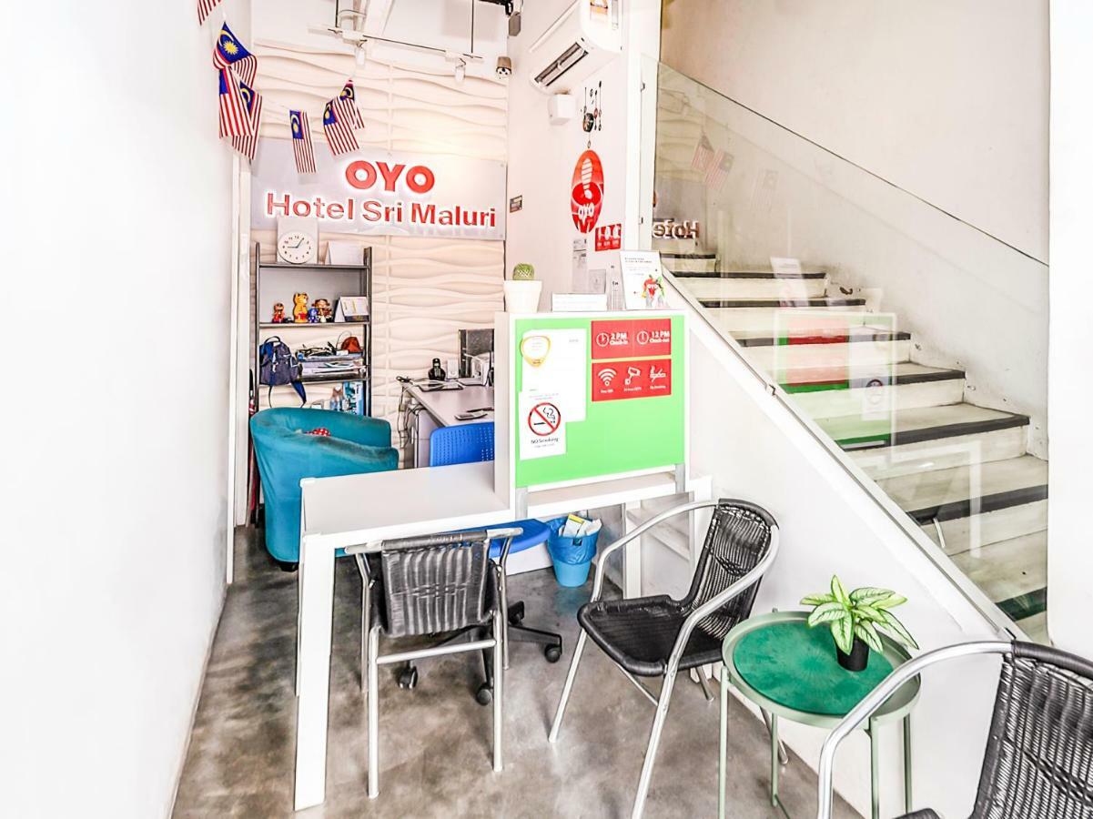 Oyo 220 Hotel Sri Maluri กัวลาลัมเปอร์ ภายนอก รูปภาพ
