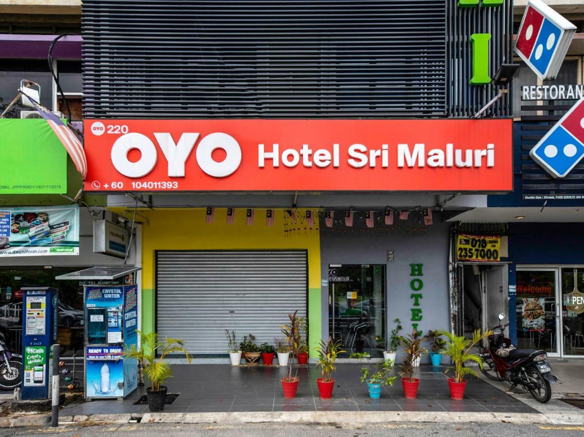 Oyo 220 Hotel Sri Maluri กัวลาลัมเปอร์ ภายนอก รูปภาพ