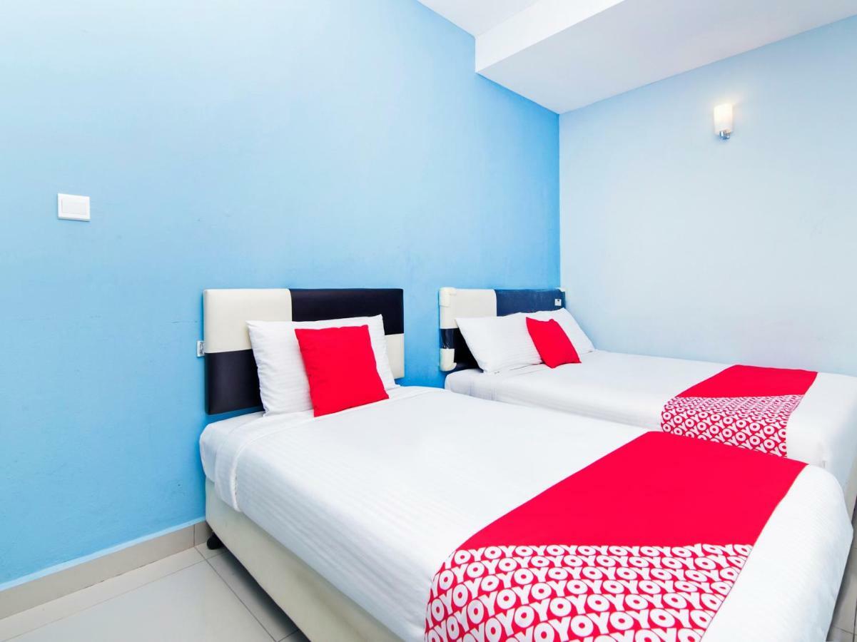 Oyo 220 Hotel Sri Maluri กัวลาลัมเปอร์ ภายนอก รูปภาพ