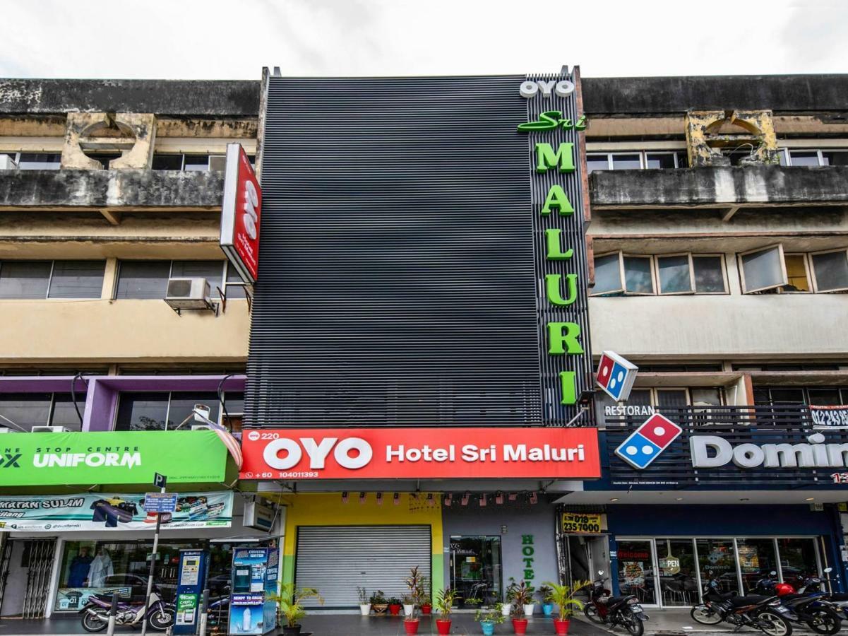 Oyo 220 Hotel Sri Maluri กัวลาลัมเปอร์ ภายนอก รูปภาพ