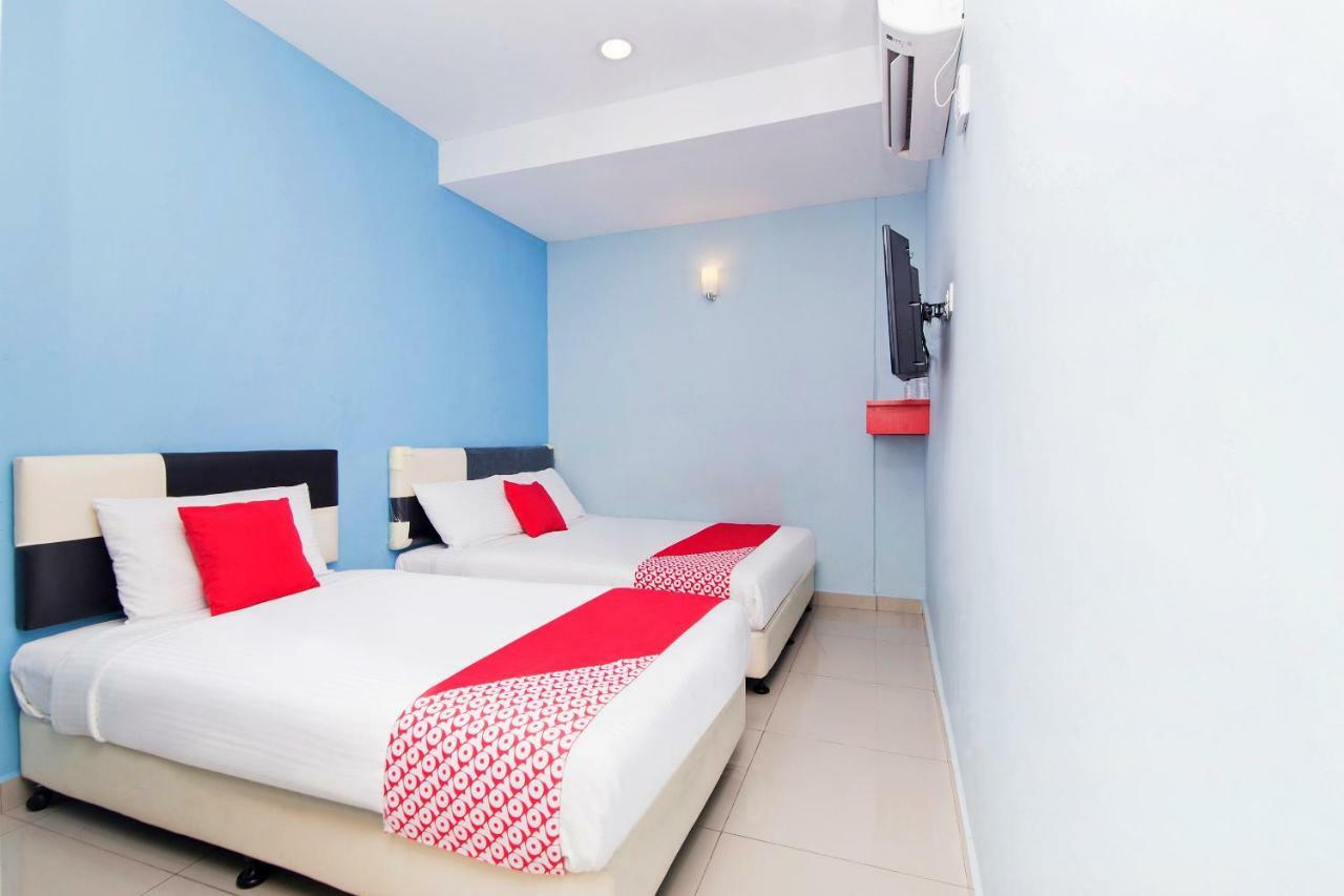 Oyo 220 Hotel Sri Maluri กัวลาลัมเปอร์ ภายนอก รูปภาพ