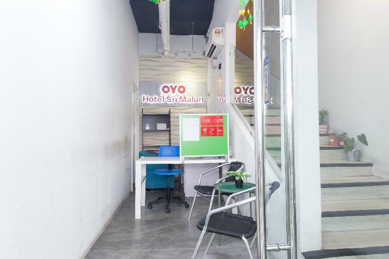 Oyo 220 Hotel Sri Maluri กัวลาลัมเปอร์ ภายนอก รูปภาพ