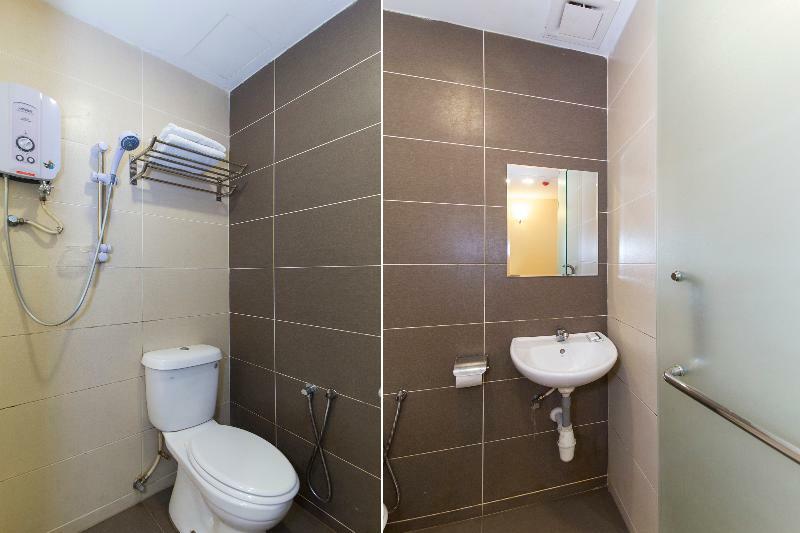 Oyo 220 Hotel Sri Maluri กัวลาลัมเปอร์ ภายนอก รูปภาพ